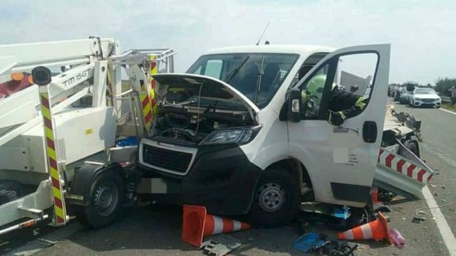 445688_003 1 676x507.jpg