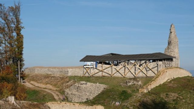 445786_81119388_2494024707537066_3539467572082638848_o 676x451.jpg