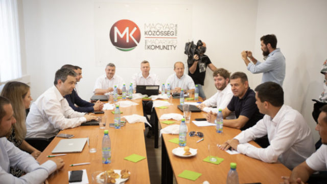 445792_img_9584 1 676x451.jpg