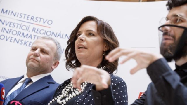 446061_img_0765 min 676x451.jpg
