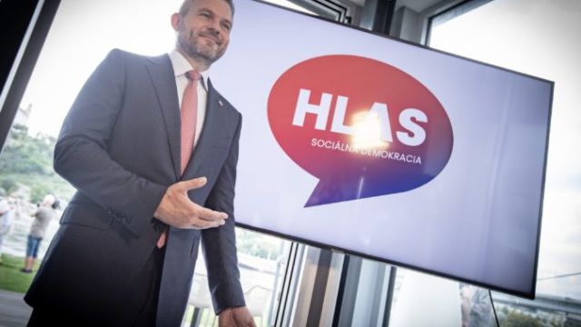 446123_img_5686 min 676x451.jpg