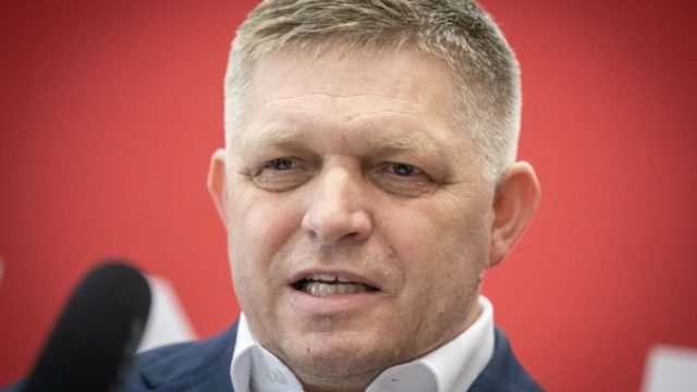 446410_robert fico smer sd 676x451.jpg