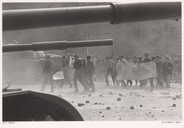 446589_2 4 676x471.jpg