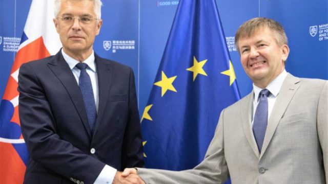 446779_img_0701 min 676x478.jpg