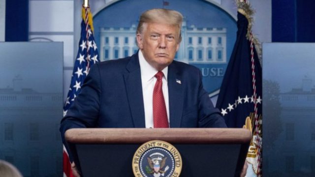 446832_virus_outbreak_trump_69554 39a16ba117a643719fc8300c75e1f7dc 676x451.jpg