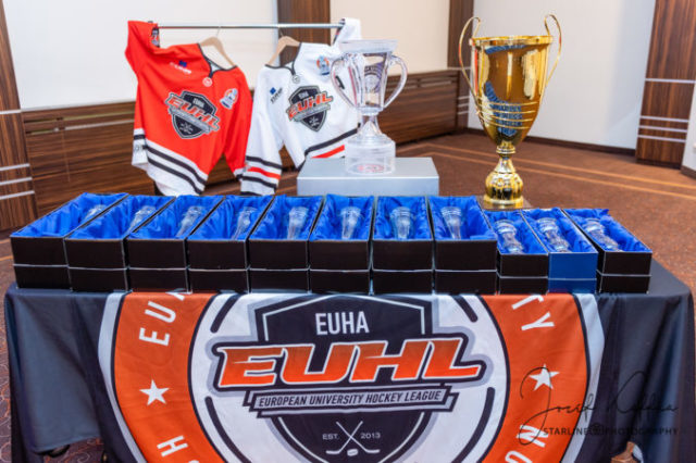 446856_awards 676x450.jpg