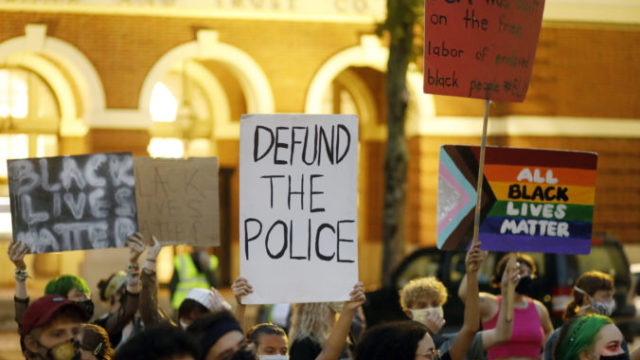 446923_racial_injustice_georgia_protests_15221 f2a32e73ed714dc8b6abf6a73f168d26 676x451.jpg