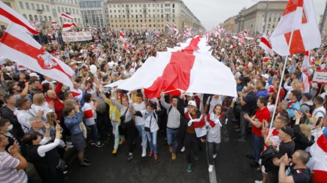 446926_belarus_strongmans_tactics_15872 a37991365608404da05df0889a8f2ded 676x454.jpg
