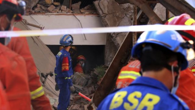 447128_china_building_collapse_88583 0c5f00aed0134772a6753bd2b06aecf0 min 676x451.jpg