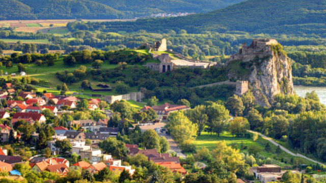 447379_gettyimages 513021107 676x389.jpg