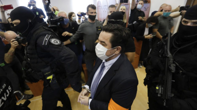 447385_slovakia_journalis_killed_72940 1b75d4ec25674385a0801b47b2740cd8 676x451.jpg