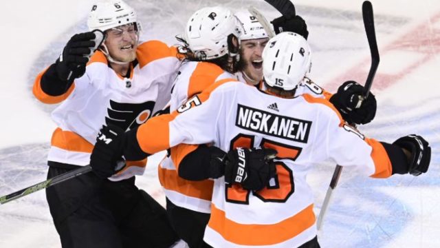 447465_islanders_flyers_hockey_50319 c258a8810c9c424ab04dc31a238e443e min 676x451.jpg