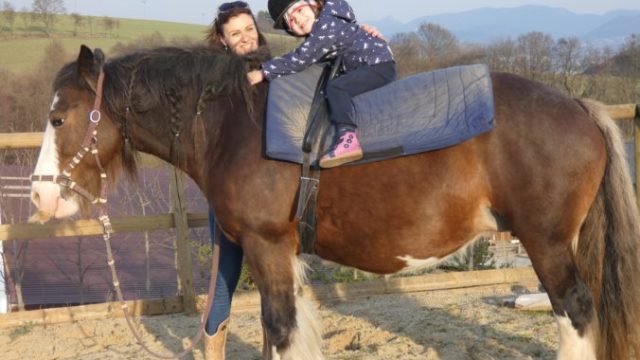 447471_hippoterapia_podporeny projekt_buducnost aj s autizmom 676x507.jpg