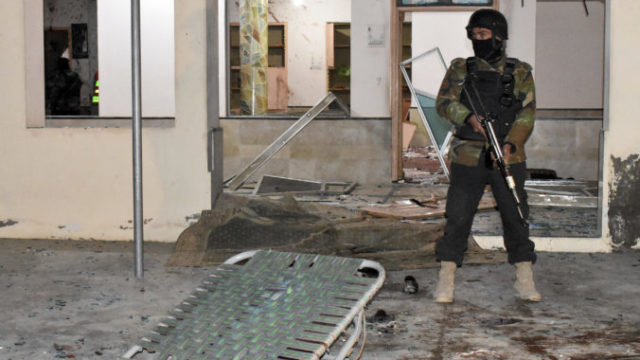 447741_pakistan_mosque_bombing_22155 276d45ce9fb545c0ac1430590de3e536 676x502.jpg