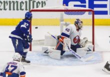 447823_yanni gourde semion varlamov tampa bay lightning new york islanders play off nhl 676x473.jpg