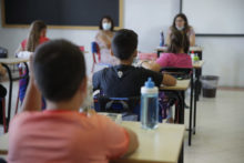 448078_virus_outbreak_italy_back_to_school_21138 abbc8899b52141acb60757fa8b26736c 676x451.jpg