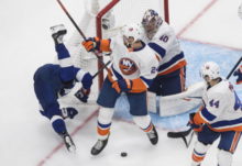 448124_islanders_lightning_hockey_79033 d76cdd9eae8949beb25ab819a661997a 676x463.jpg