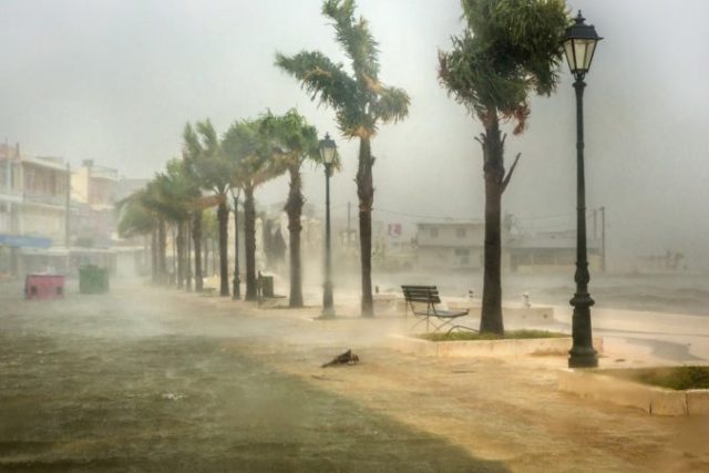 448295_greece_storm_46709 ab3e93d5c59b42af84b9757f12271d14 676x451.jpg