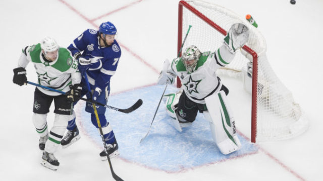 448404_stanley_cup_stars_lightning_hockey_58640 03adcdfce8cc4bef9573cb2077473dbd 676x475.jpg