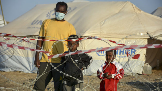 448483_greece_migrants_48528 7fb6d797cdde4b5d93b98abece8b7aed 676x451.jpg