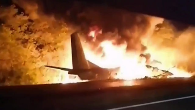 448735_ukraine_plane_crash_34207 c393ecd45f65429683e9dbcdba19a0f4 676x444.jpg