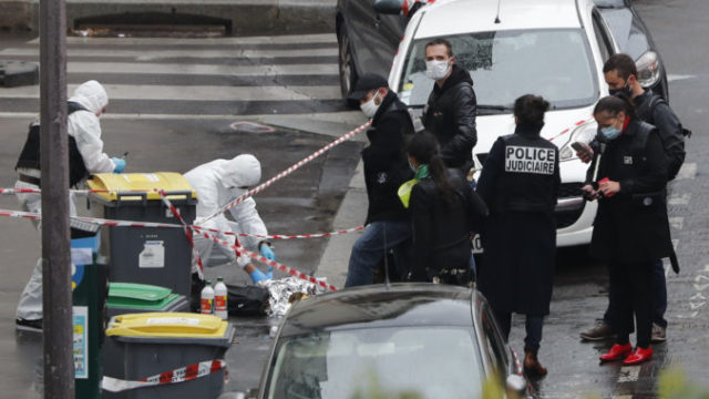 448740_france_knife_attack_73513 3e66b68c3cd04747989e14d2eb92051a 676x436.jpg