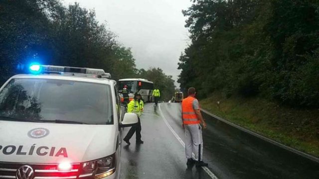 448757_nehoda hasici 3 676x507.jpg