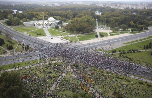 448824_belarus_protests_77365 ef3aa865b13748989113743e3f3fc7bb 676x436.jpg