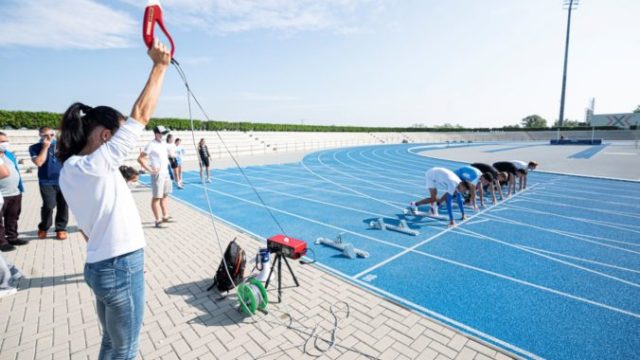 448932_iveta putalova odstartovala preteky v behu_m 676x450.jpg