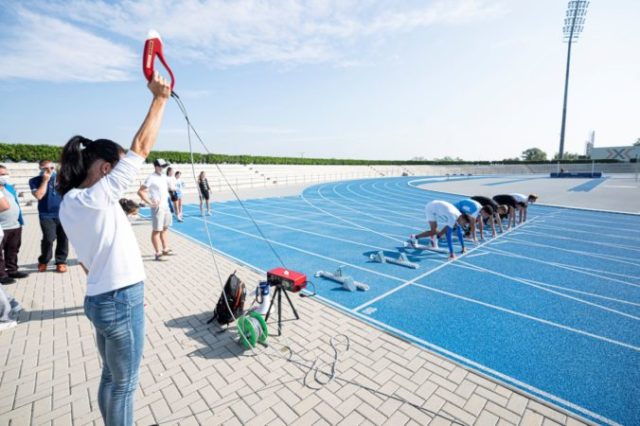 448932_iveta putalova odstartovala preteky v behu_m 676x450.jpg