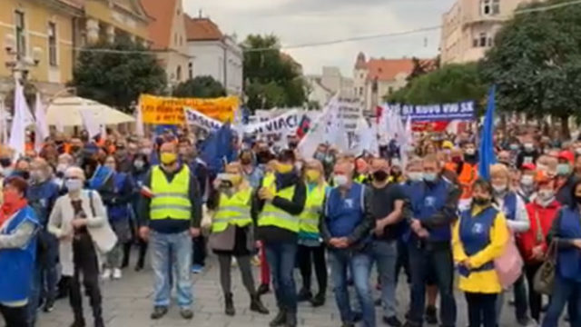 448943_odborari trnava 676x453.jpg
