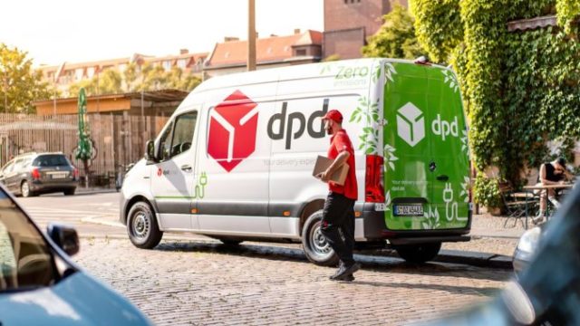 449342_dpd_green delivery 676x451.jpg