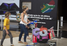 449350_virus_outbreak_south_africa_64529 7b69933e2d3c4a489c6fbbd619e2252e 1 676x471.jpg