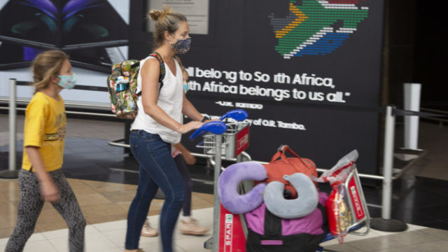 449350_virus_outbreak_south_africa_64529 7b69933e2d3c4a489c6fbbd619e2252e 1 676x471.jpg