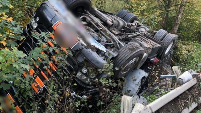 449578_121260768_856360195194378_8996758130822802445_o e1602334236526 676x542.jpg