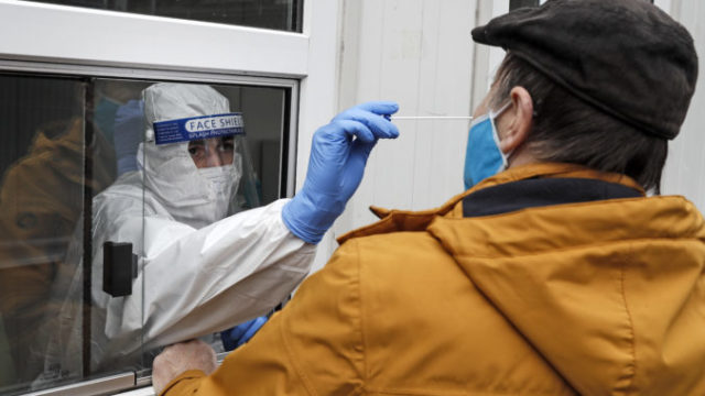 450160_virus_outbreak_germany_02143 3e89d30775ad48ddab203ac18e4d5be8 676x424.jpg