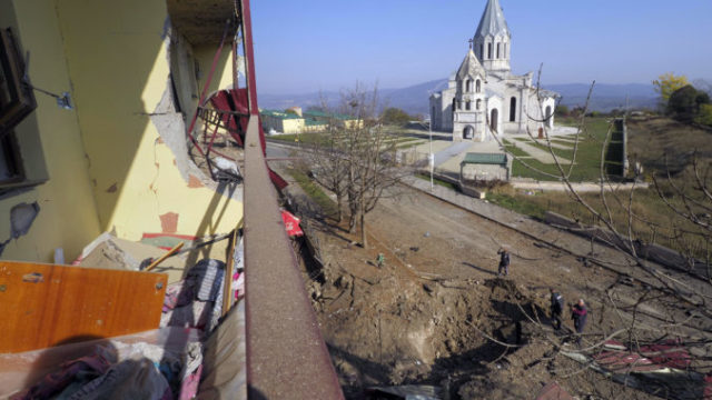 451209_armenia_azerbaijan_39619 158459e46bd44af4a97cd48701b8c4a8 676x457.jpg