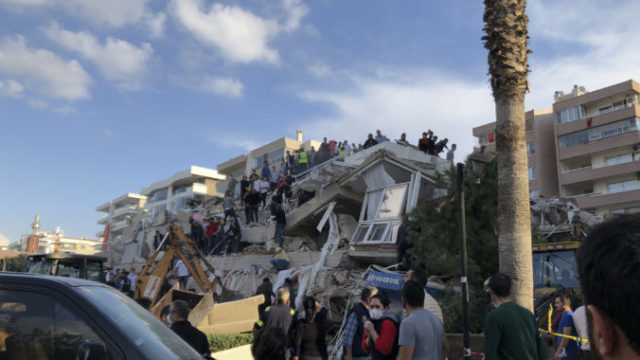 451273_turkey_earthquake_56825 3f92dcd8e39a4bb89cf40fda9d34bba7 676x488.jpg
