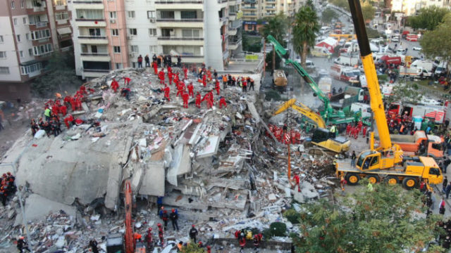 451303_aptopix_turkey_earthquake_78845 a5d8990b72bd4536ae381a5fe7778af4 676x414.jpg