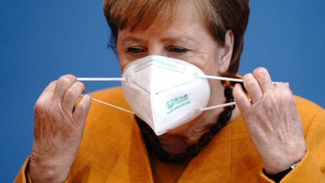 451459_virus_outbreak_germany_merkel_84169 7b6790a1a50f4effb2c49f5e415079f6 676x456.jpg