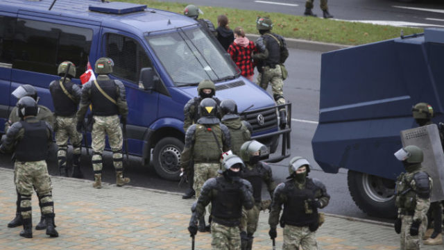451718_belarus_protests_67497 71691707a6cf4b13b09c65bccd6a1852 676x434.jpg