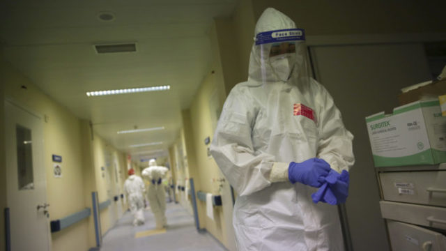 452396_virus_outbreak_portugal_22412 736806a860c34f21a6b67d5f04f6ea67 676x451.jpg