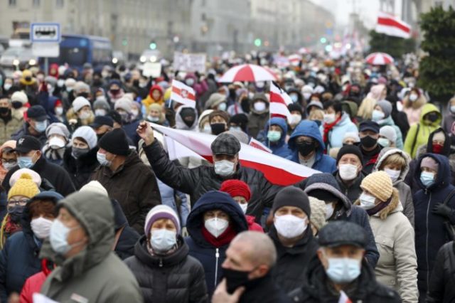 452453_belarus_protests_79359 cbf416c6656c4e3bbf8ea8bcd6d507f2 676x450.jpg