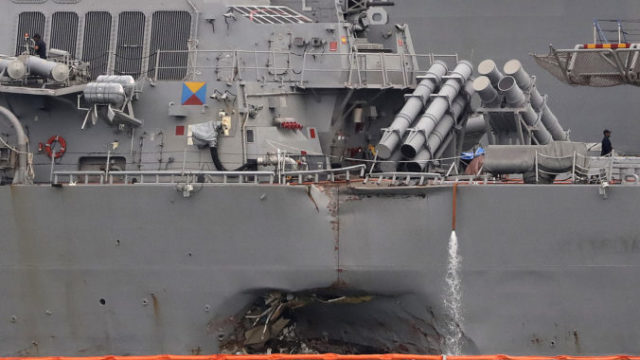 452630_japan_navy_ship_collision_35064 8fa6809075874d3ba5189ad0e95e1c3b 676x451.jpg