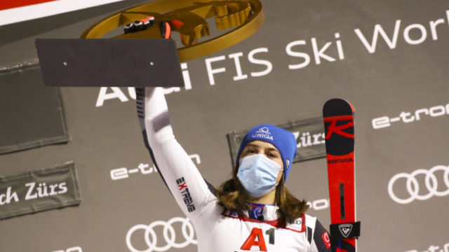 452744_austria_alpine_skiing_world_cup_91205 13c3c85b880e487d94a8f3954f6fc3d1 676x451.jpg