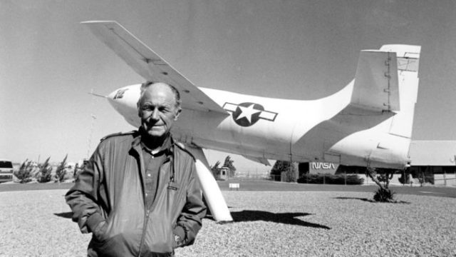 453387_obit_chuck_yeager_92897 956180d66d2b4a3c97b2e9ca0fd73f47 676x436.jpg