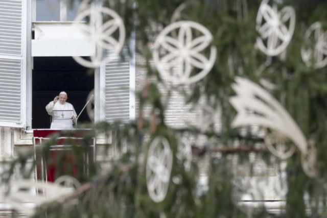 453554_vatican_pope_immaculate_conception_41832 c983e9274c594b0ab60080b9fceeed57 676x451.jpg