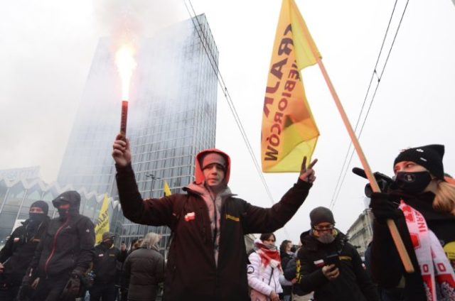 453673_poland_protest_74419 14b656502b7b475dbef006566a5f3108 min 1 676x448.jpg