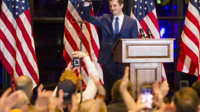 453819_aptopix_election_2020_buttigieg_89285 61fefd08fb04417fa883fa5a6fd66260 676x493.jpg