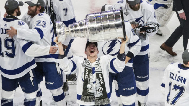 454137_stars_lightning_hockey_64459 ab1da386260f4362898b4646fe5c3daa 676x468.jpg